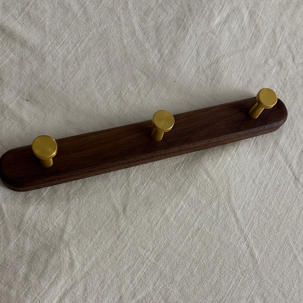 Elegant Gold and Brown Wall Hook Rack